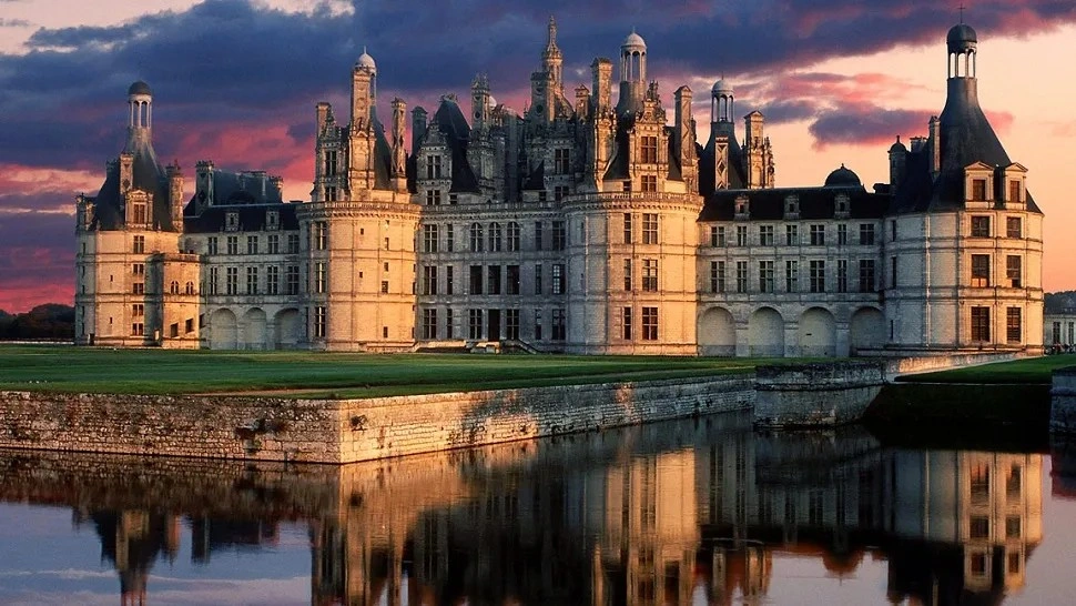 best honeymoon places for france